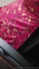 1417418587_i-took-up-the-entire-double-wide-chair-at-the-doctor-s-offic_1.mp4