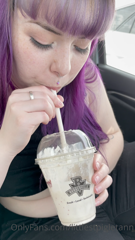 141252574_im-becoming-a-bit-of-a-fast-food-addict_1.m4v