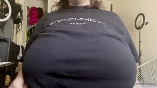 399378664_a-series-of-casual-vids-from-today-3-including-a-titty-flo_0.m4v