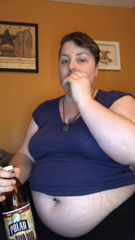 11830179_watch-me-bloat-my-belly-with-soda-and-burp-a-lot-i-get-soo_0.mp4