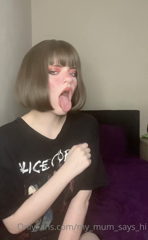 226305619_ahegao-and-squishy-face_0.m4v