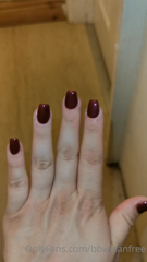 54571833_sooooo-i-got-my-nails-done-today-ps40-whos-going-to_0.m4v
