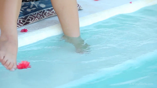 wowgirls.12.08.20.monroe.super.cute.blondie.1080p.mp4