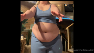 556016800_this-is-one-way-to-get-a-fat-girl-to-follow-you_0.m4v
