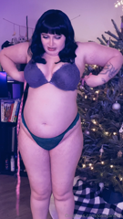 835872074_december-measurements-lets-see-how-much-bigger-i-can-grow_0.mp4