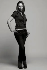 black-and-white-becky-v0-98xellvlwo2h1.webp