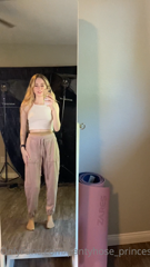 160465696_my-super-comfy-outfit-of-the-day-seriously-the-most-comfor_0.m4v