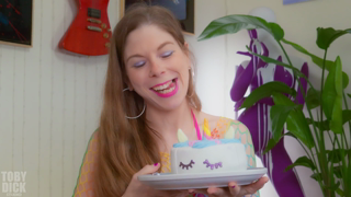 Pissy Chocolate Cake for Alice Maze - Fucking Messy Throat.mp4