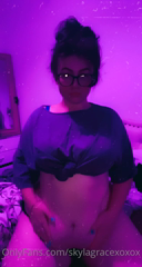 146721099__0.m4v