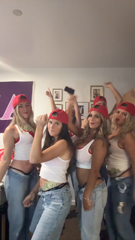 2025-11-01_@ava.schillaci_7567935499818601783.mp4