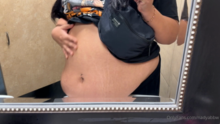 860632304_belly-play-in-public-is-so-bold-and-brave-lmao_0.mp4