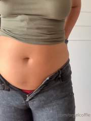 201371078_i-can-try-as-hard-as-i-can-my-belly-doesnt-want-them-to-clo_0.m4v