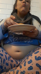 72837350_two-of-my-favorite-things-eat-a-midnight-snack-and-watch-tv_0.mp4