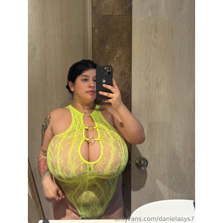 3024x4032_89ac7dd117a39b8eb6a5b529573bebd6.jpg