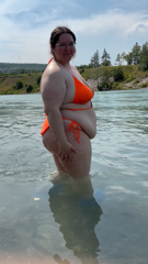1176426571_sun-was-something-else-too-hot-to-be-real-i-loved-to-tan_0.mp4