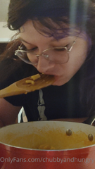 186759878_eating-in-the-kitchen-straight-out-of-the-pot-i-couldn-t-w_0.m4v