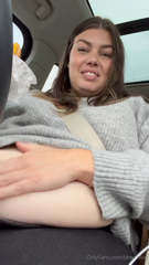 1291744472_what-it-looks-like-when-im-having-a-mid-day-snack-in-my-car_0.mp4