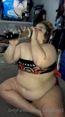 205542697_little-chugssss_4.m4v