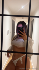 915331841_couldnt-decide-which-ones-better-so-have-both-xxx_0.mp4