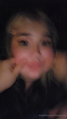 967573944_my-feeder-can-t-stop-squeezing-my-chubby-cheeks_0.mp4