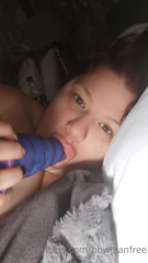 160152371_i-love-my-new-unicorn-horn-dildo-and-it-s-so-pretty_0.m4v