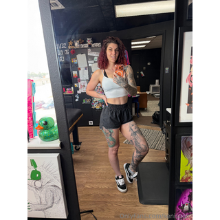 kenisagirl_2638646446_source (1).png