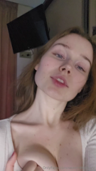 961087808_people-first-assume-that-im-flat_0.mp4