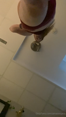 1036917166_big-amazon-pov-imagine-being-under-all-this-all-of-this-comi_2.mp4