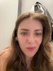 MariiD_Stripchat_20260506_105706.mp4