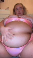 1085700140_do-you-like-my-new-swimsuit-ill-be-wearing-it-on-the-beach_0.mp4