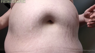 357967970_when-your-goddess-has-stretch-marks-to-the-moon-and-back_3.m4v