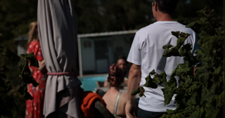 Backyard BBQ [3b7e0669].mp4