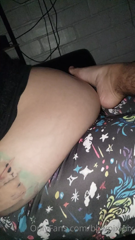 124926445_belly-play-in-slow-motion_0.mp4
