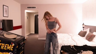 Flashing Fun with Diana [7f0bbf12].mp4