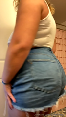 751498613_im-a-pig-slut-for-chick-fil-a_3.m4v