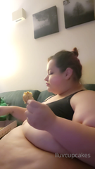 837359795_snack-time-with-your-girl_0.mp4