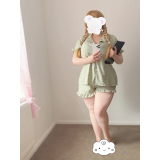 tumblr_soft-kittn_789746341569052672_01.jpg