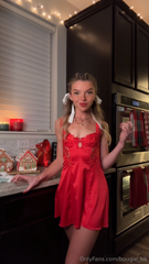 1439405895_waiting-for-the-oven-to-pre-heat-what-type-of-cookies-sho_0.mp4
