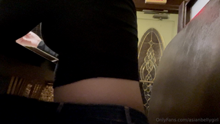 932136344_happy-valentines-day-my-stomach-is-about-to-burst-i_1.mp4