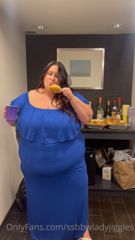 383036342_last-night-was-amazing-we-had-a-fun-pre-party-in-a-large-ho_4.m4v