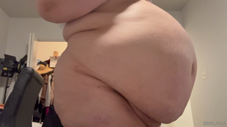 1823575241_super-stuffed-and-showing-off-my-huge-belly-from-below-where_0.mp4