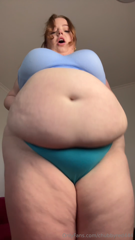 1132161909_my-fat-belly-looks-so-hot-in-slow-motion_0.mp4