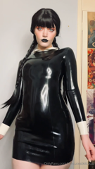 1417389218_posing-as-latex-wednesday-adams_0.mp4