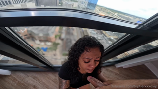 toptierxxxovip_We_put_on_a_show_for_the_city_🏙️😏🥵😈💦💦💦_3991491521.mp4