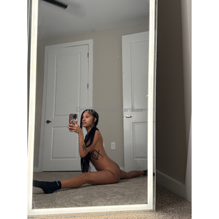 daniliaa_🥵Standing_or_a_split_)_I’m_also_going_live_TONIGHT_AT_11PM_CT_ON_@daniliaaa_😍😍_don’t_miss_it!!!_4161138591.jpeg