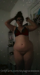 146378036_loads-of-little-dancing-videos-i-get-so-out-of-breath-lea_0.m4v