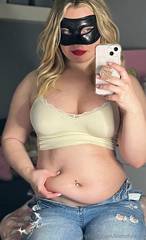 923992077_cant-wait-till-my-belly-is-so-big-it-spills-over-my-thighs_2.mp4