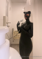 720867051_showering-in-my-latex-catsuit_0.mp4