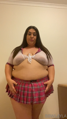 125427971_shaking-my-fat-ass-for-you-also-lol-at-how-this-little-ski_0.m4v