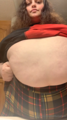 1928822477_plops-belly-on-your-face-heheh_0.mp4